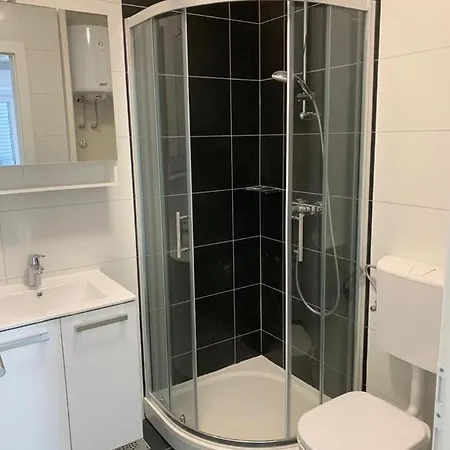 Appartamento Family Friendly With A Swimming Pool Sutivan, Brac - 15665
