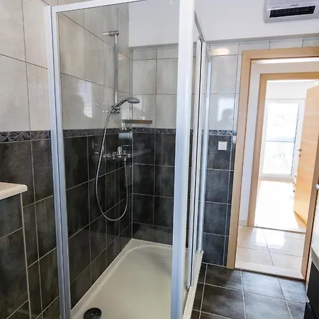 Family-friendly With Swimming Pool Sutivan, Brac - 15665 Appartement *