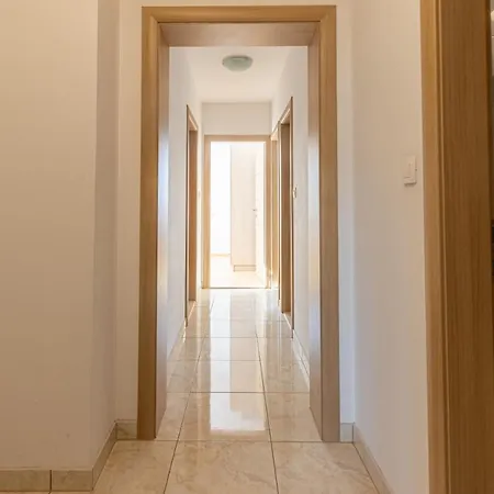 Family Friendly With A Swimming Pool Sutivan, Brac - 15665 Apartment *