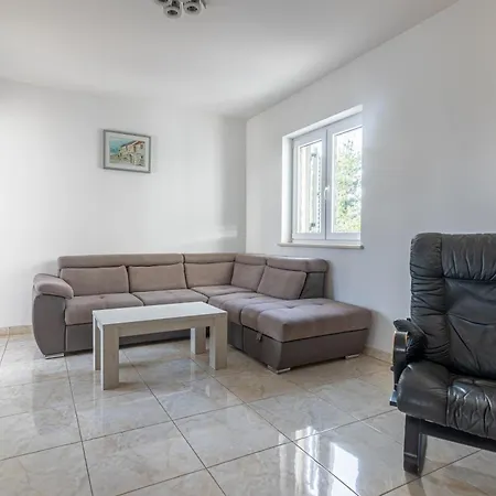 Apartment Family Friendly With A Swimming Pool Sutivan, Brac - 15665